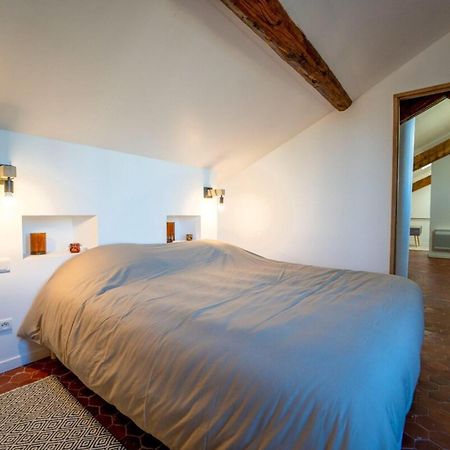 Authentique Studio Hypercentre - Clim - Wifi Apartment Nimes Bagian luar foto