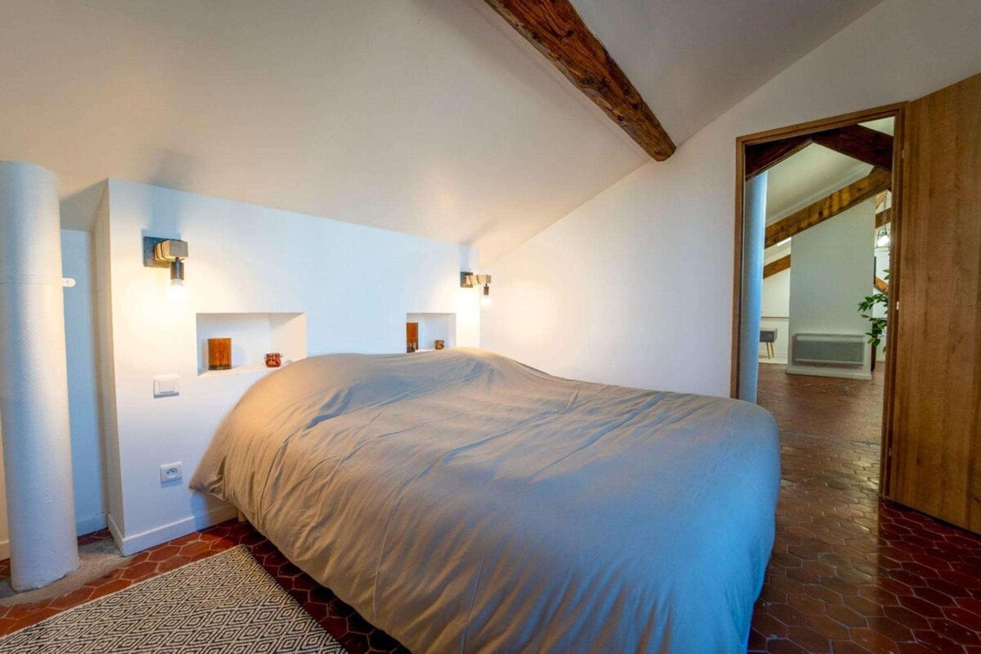 Authentique Studio Hypercentre - Clim - Wifi Apartment Nimes Bagian luar foto