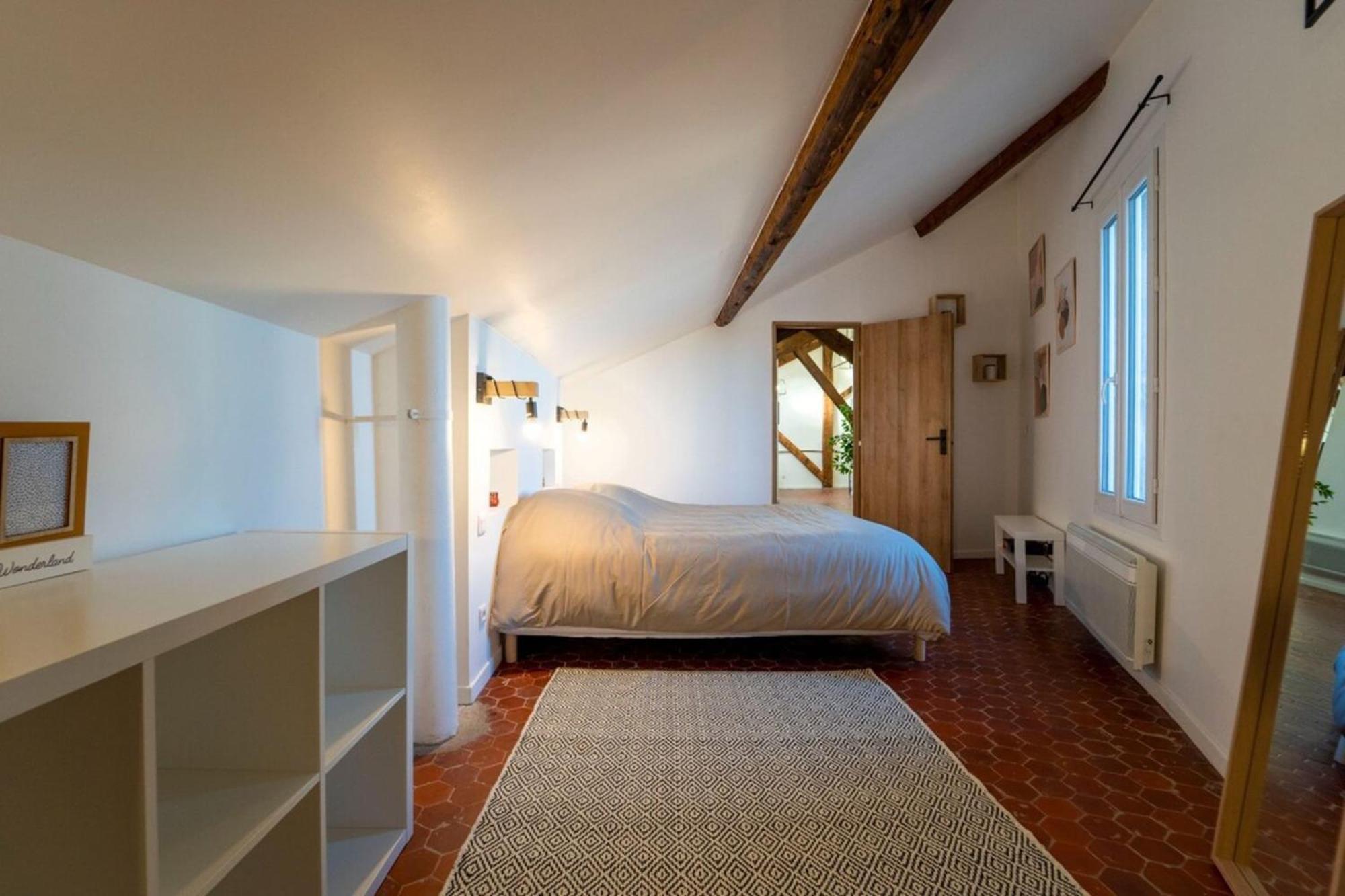 Authentique Studio Hypercentre - Clim - Wifi Apartment Nimes Bagian luar foto