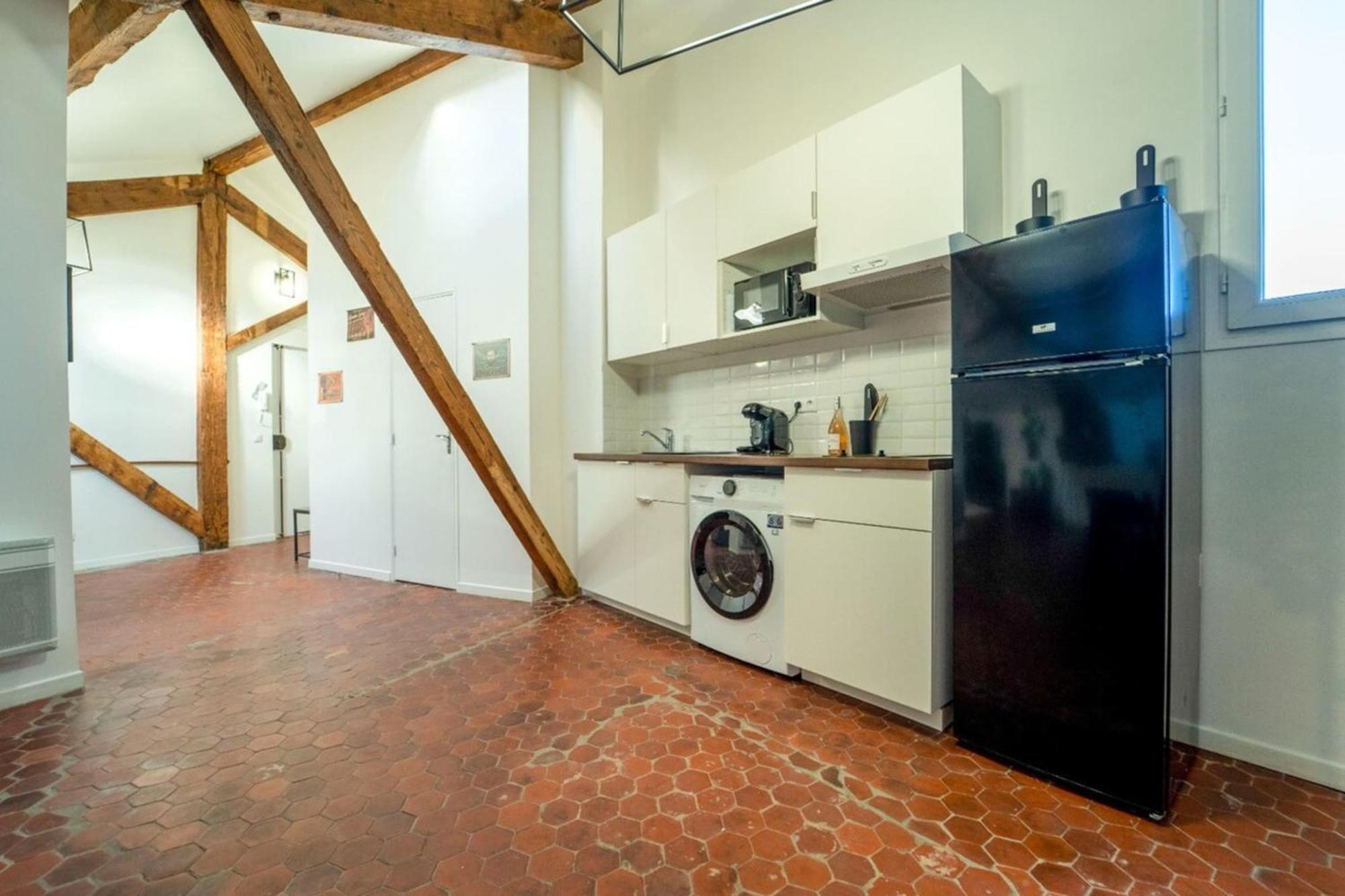Authentique Studio Hypercentre - Clim - Wifi Apartment Nimes Bagian luar foto