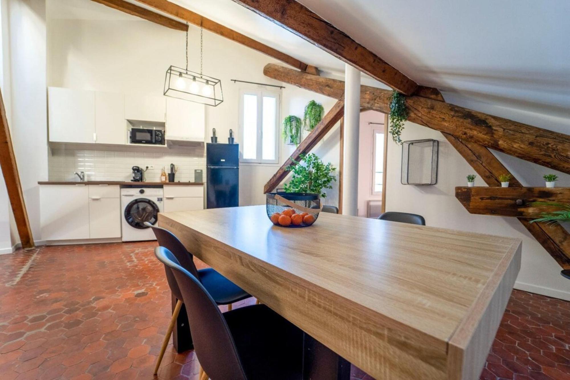 Authentique Studio Hypercentre - Clim - Wifi Apartment Nimes Bagian luar foto